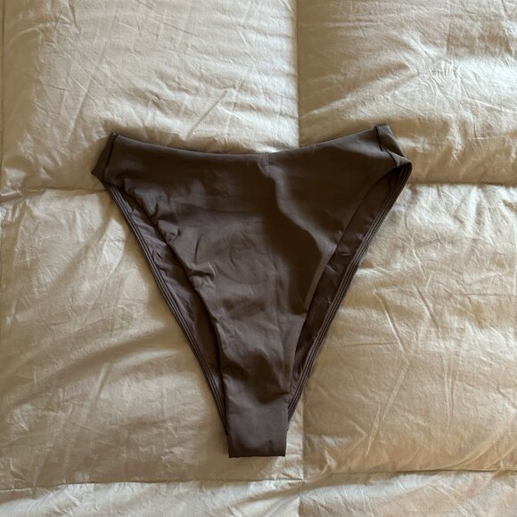 Left on Friday Throwback Bottom Stormy (Deep Taupe) - Size M - Picture 4 of 4